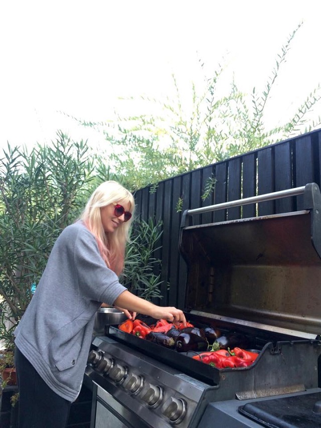 Corina Bud a cerut AJUTOR pe Facebook! Ce îi roagă pe fani Spynews.ro